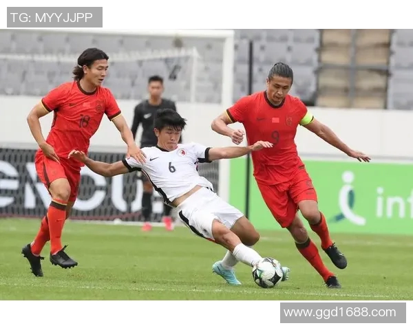 香港足球明星队遭遇惨败全场回顾视频引发热议与反思 香港足球明星队遭遇惨败全场回顾视频引发热议与反思